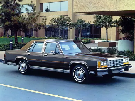 LTD Crown Victoria
