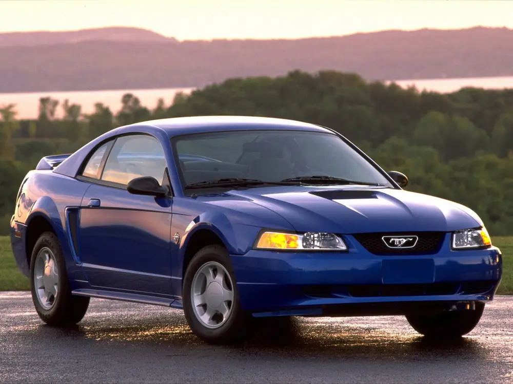Ford Mustang SN-95 РЕСТАЙЛИНГ