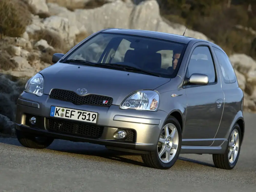 Toyota Yaris XP10 РЕСТАЙЛИНГ