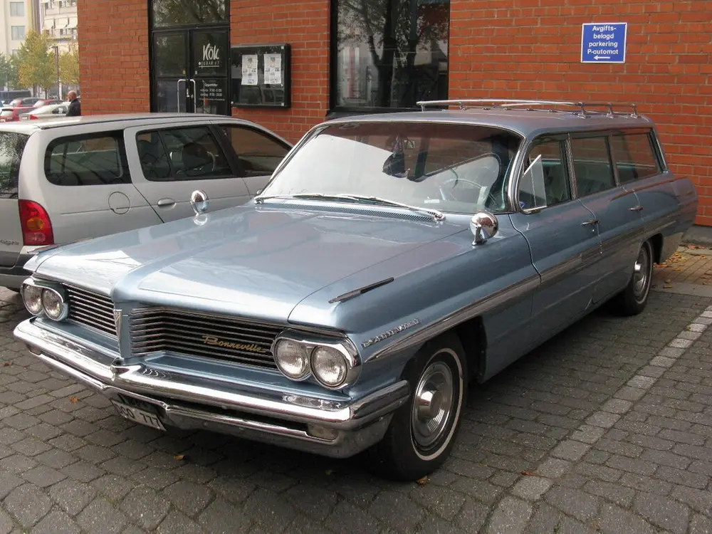 Pontiac Bonneville 2 ПОКОЛЕНИЕ РЕСТАЙЛИНГ