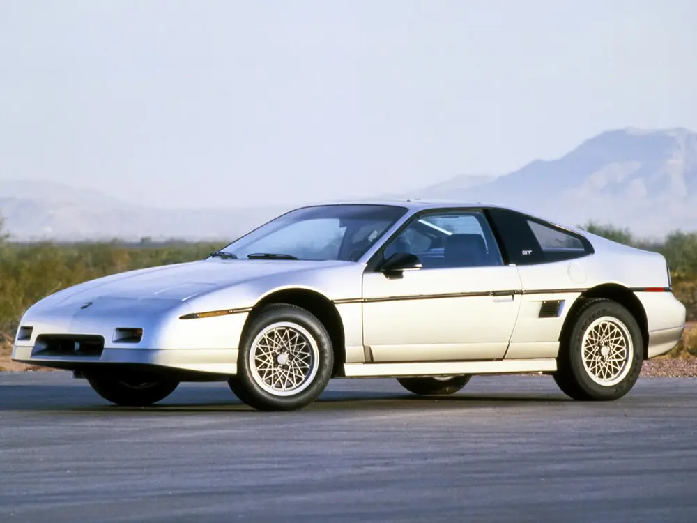 Pontiac Fiero КУПЕ (НОТЧБЭК) РЕСТАЙЛИНГ