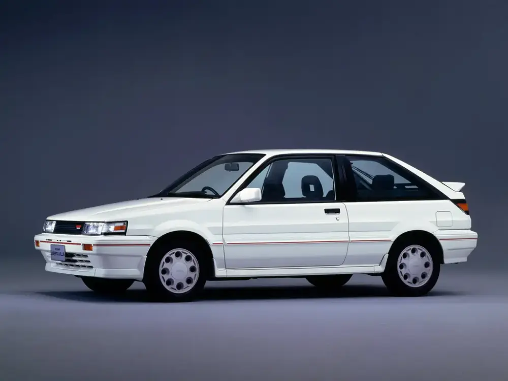 Nissan Liberta Villa