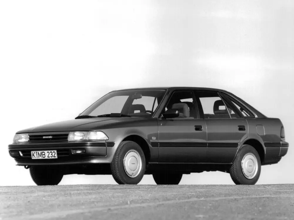 Toyota Carina II