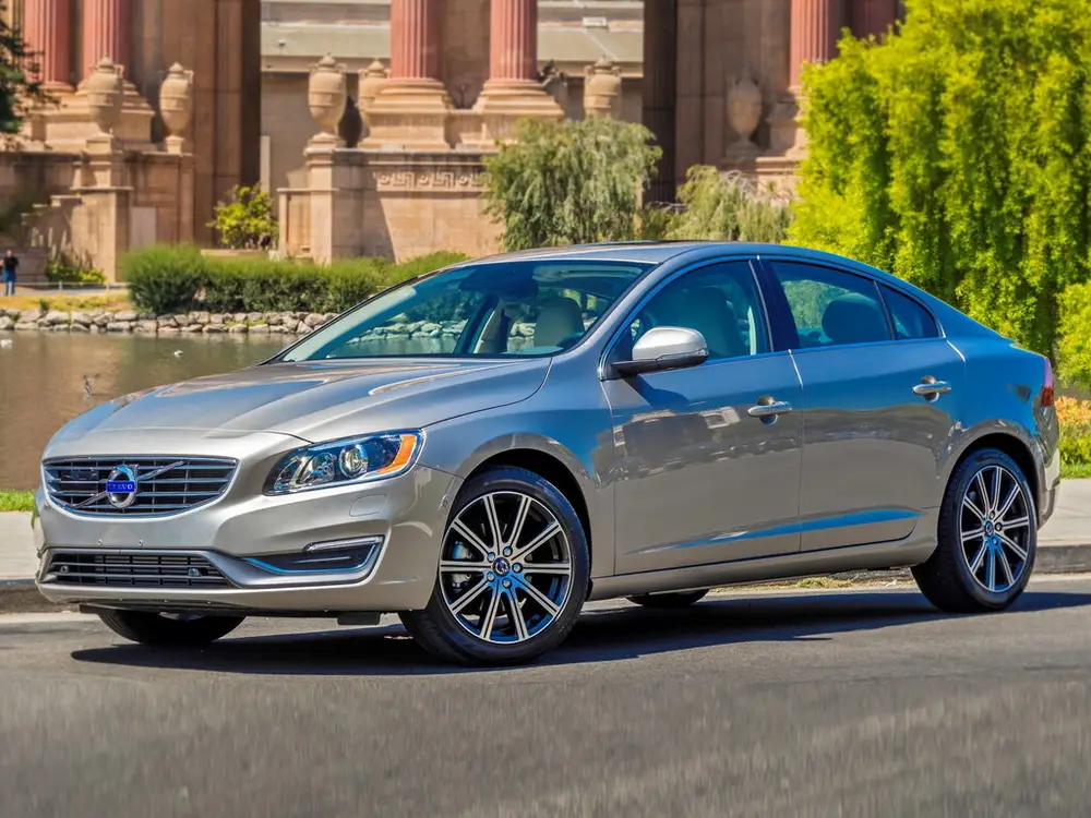 Volvo S60 2 ПОКОЛЕНИЕ (P3 / S60 II) РЕСТАЙЛИНГ