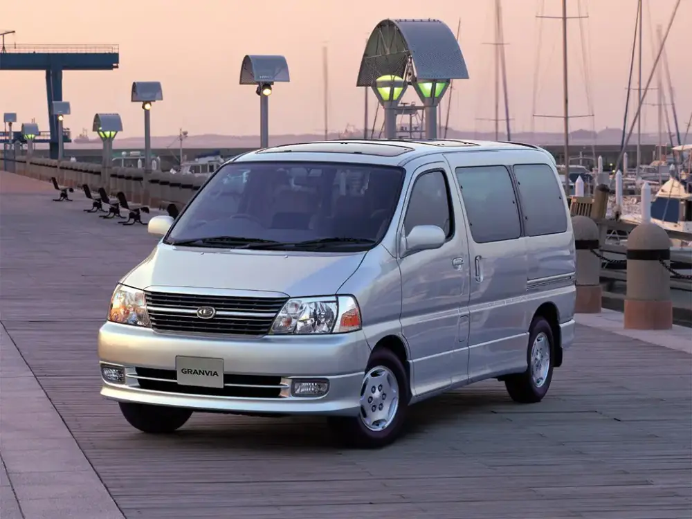 Toyota Granvia XH10 РЕСТАЙЛИНГ