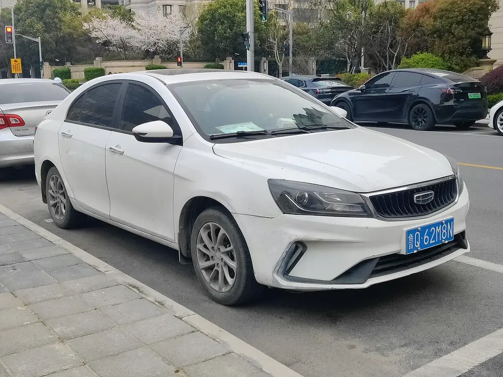 Geely Emgrand 2 ПОКОЛЕНИЕ (FE-3 / «NEW EMGRAND», РЕСТАЙЛИНГИ 2018 И 2021)