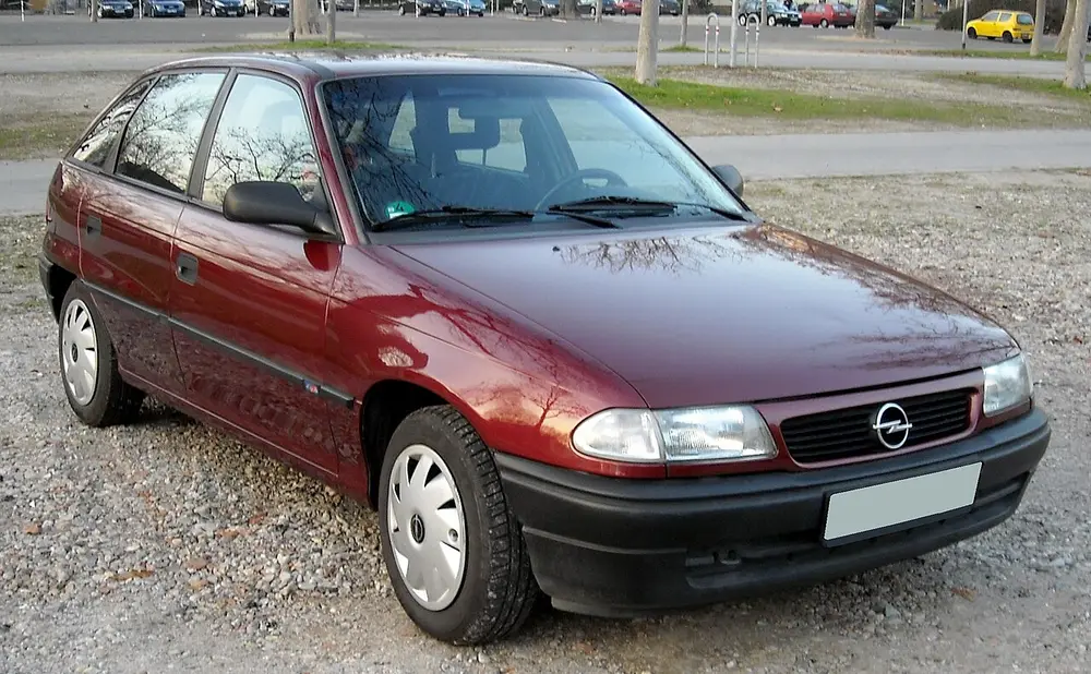 Opel Astra ASTRA F (1 ПОКОЛЕНИЕ)