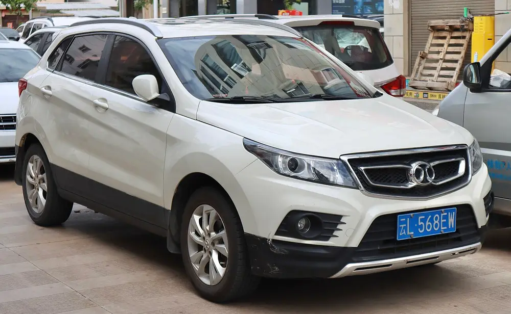 BAIC X55 1 ПОКОЛЕНИЕ (SENOVA X55)