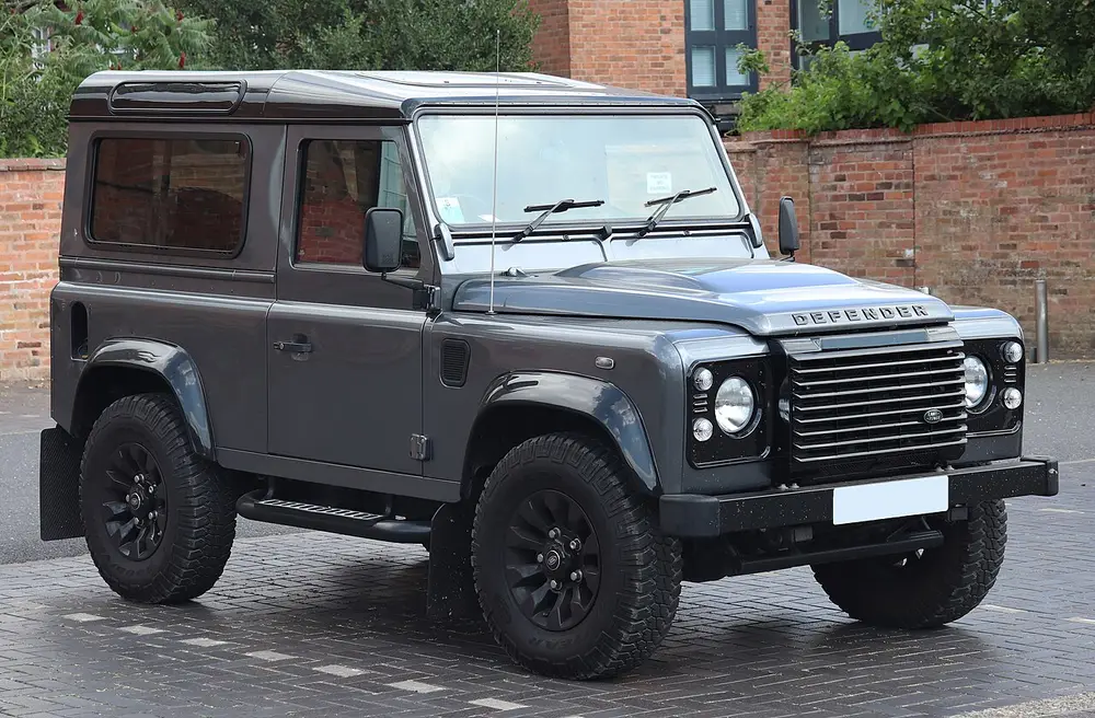 Land Rover Defender CLASSIC (LAND ROVER 90/110/130 → DEFENDER)