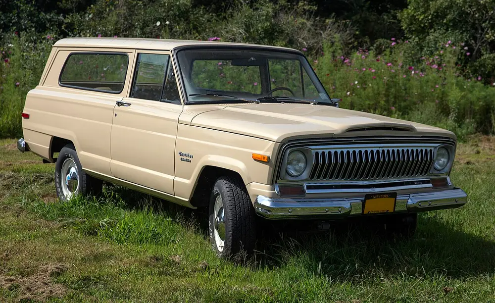 Jeep Cherokee 1 ПОКОЛЕНИЕ (SJ)