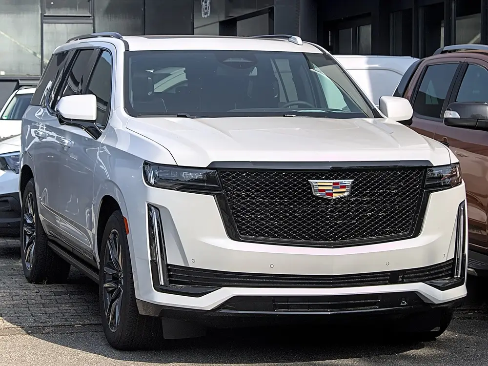 Cadillac Escalade 5 ПОКОЛЕНИЕ (GMTT1XX)