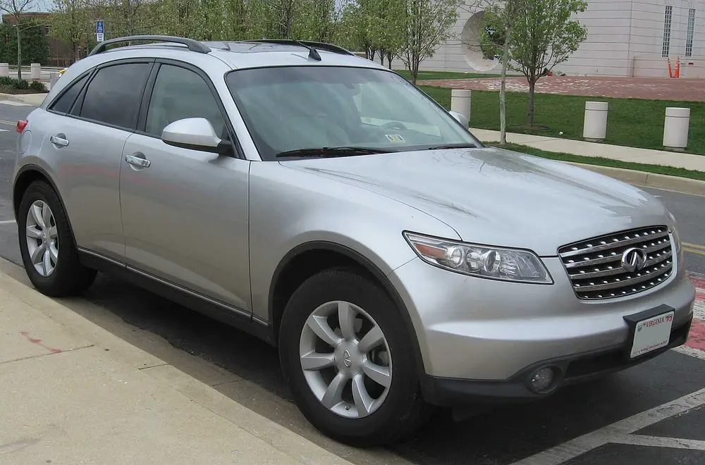 Infiniti FX35 1 ПОКОЛЕНИЕ (S50)
