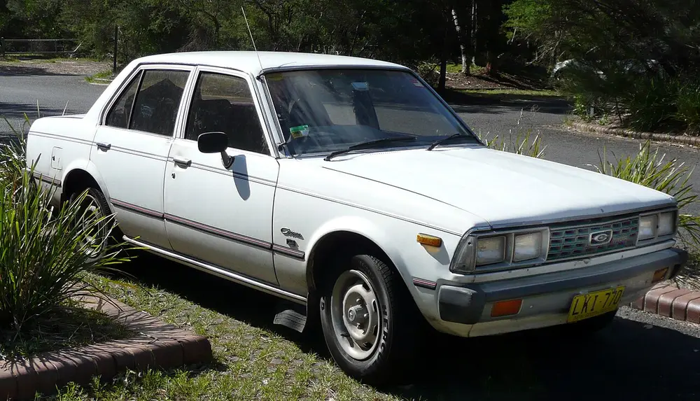 Toyota Corona 6 ПОКОЛЕНИЕ (T130)