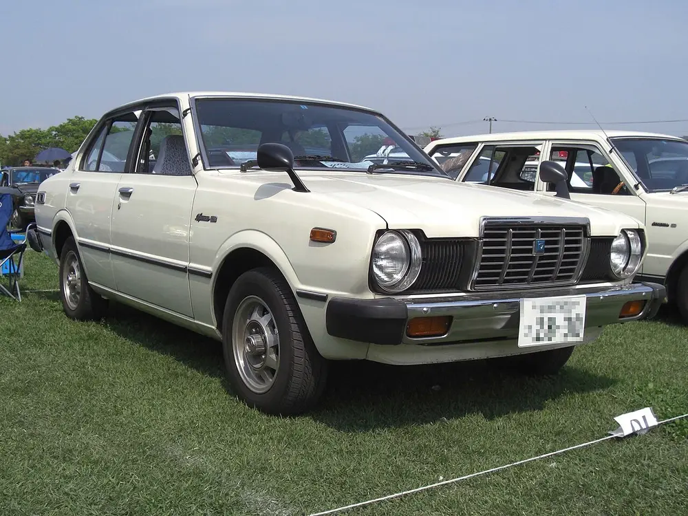 Toyota Sprinter E60 РЕСТАЙЛИНГ (KE60/KE65/TE61)