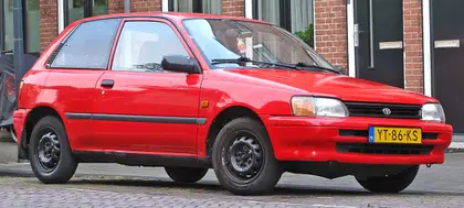 Toyota Starlet P80 (4 поколение)