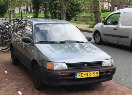 Toyota Starlet P80