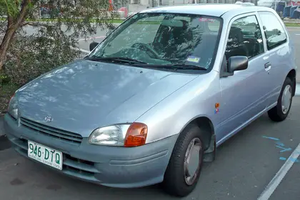 Toyota Starlet P90 (5 поколение)