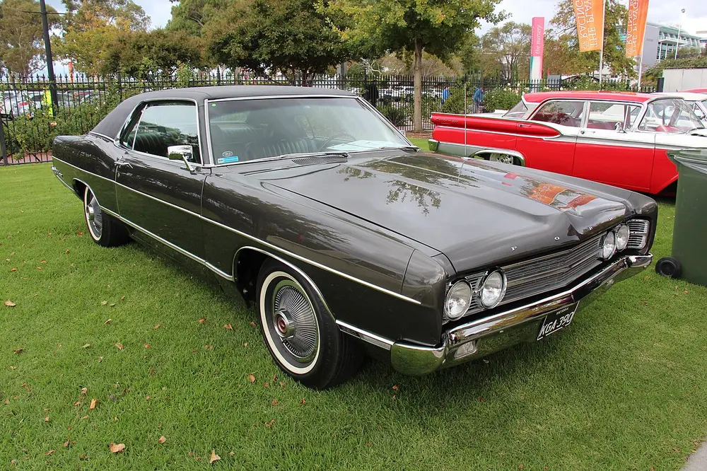 Ford Galaxie 4 ПОКОЛЕНИЕ