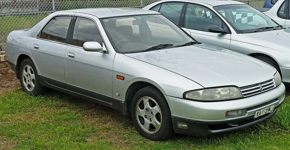 Nissan Skyline 9 ПОКОЛЕНИЕ (R33)