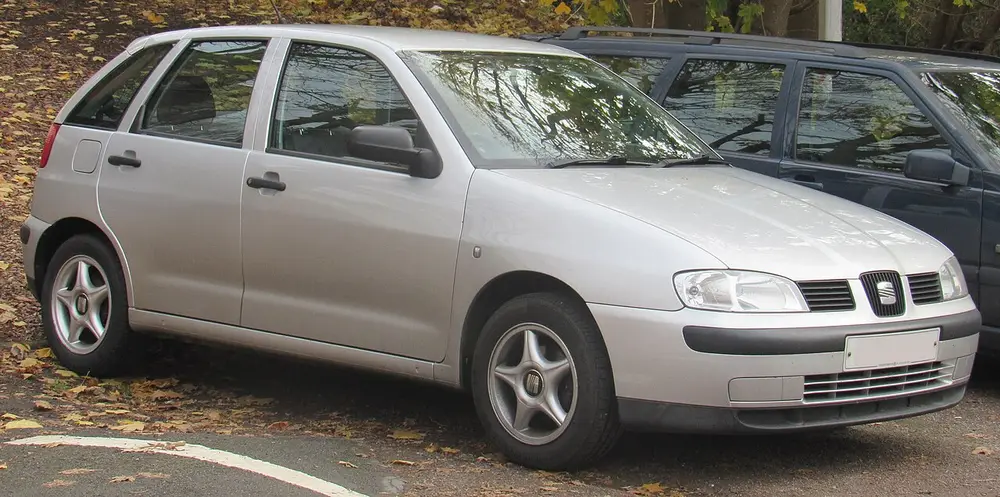 SEAT Ibiza 2 ПОКОЛЕНИЕ РЕСТАЙЛИНГ (6K2)