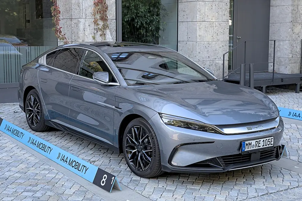 BYD Han 1 ПОКОЛЕНИЕ РЕСТАЙЛИНГ (2022)