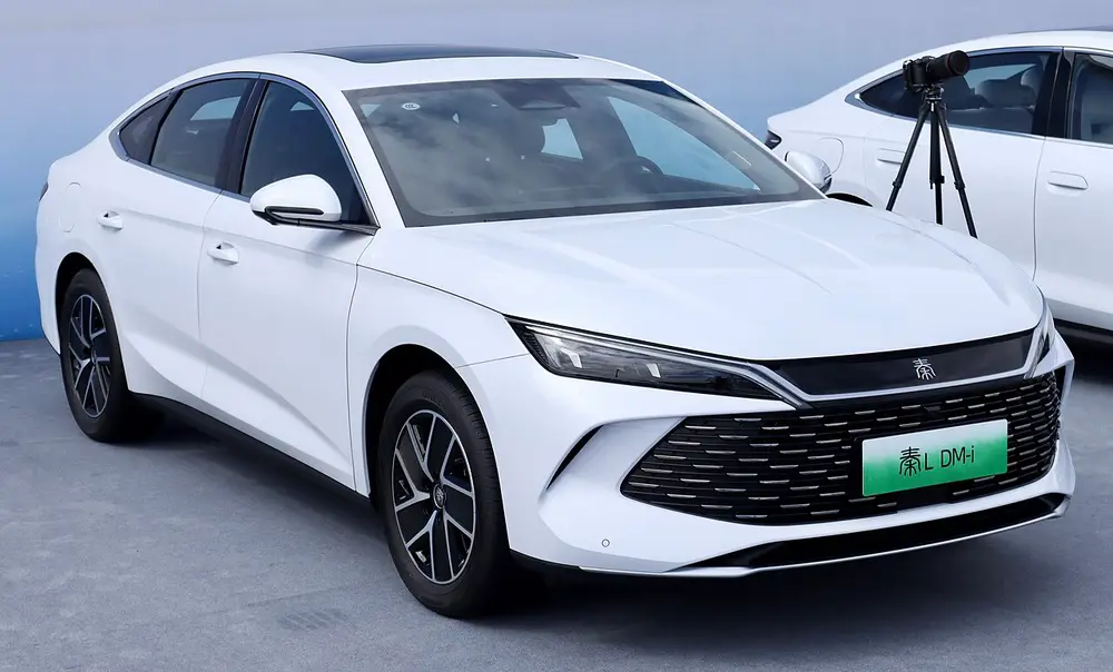 BYD Qin L QIN L DM-I (1 ПОКОЛЕНИЕ)