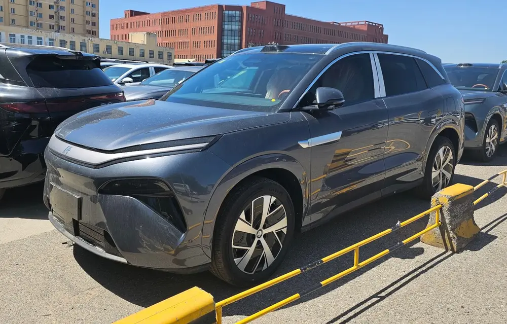 BYD Tang L 1 ПОКОЛЕНИЕ