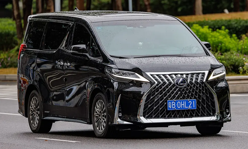Lexus LM AH30 (1 ПОКОЛЕНИЕ)