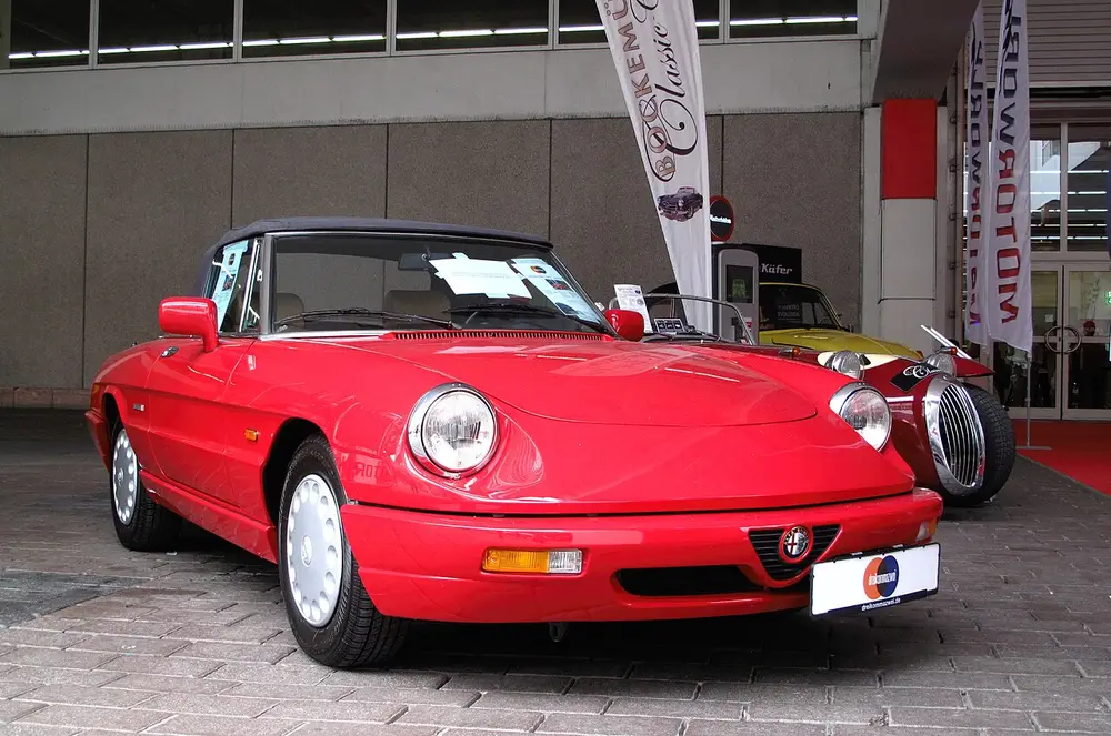 Alfa Romeo Spider 105/115 СЕРИЯ 4 (ULTIMA)