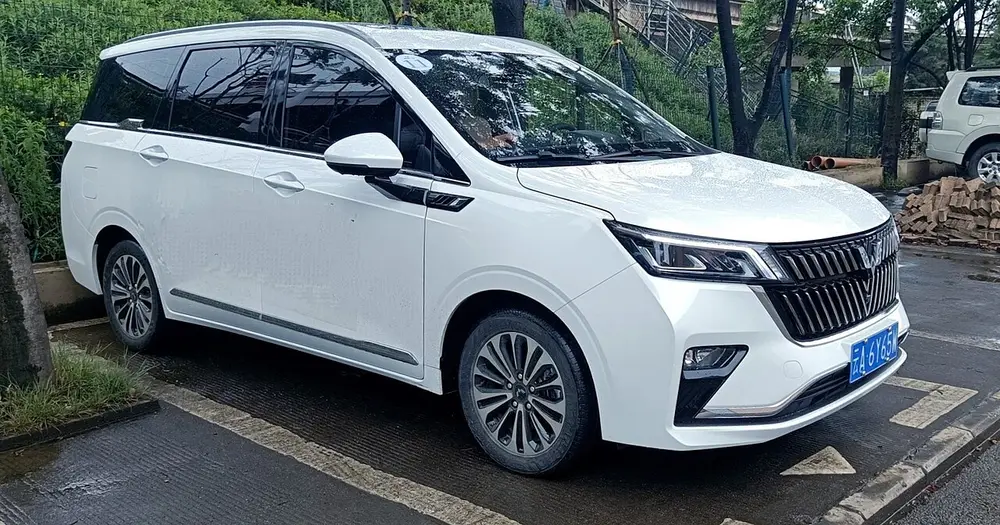Wuling Jiachen 730M (1 ПОКОЛЕНИЕ)