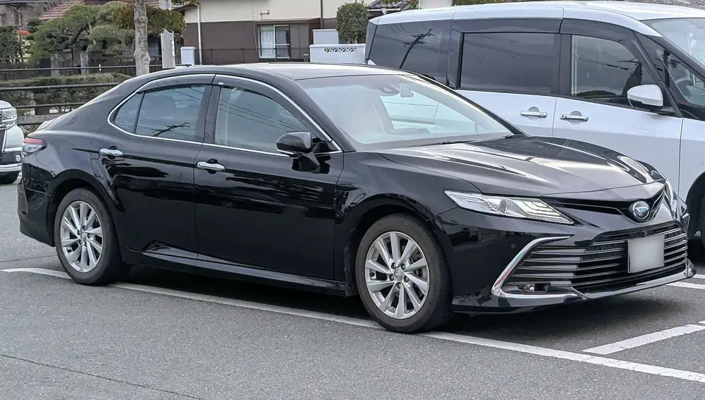 Daihatsu Altis