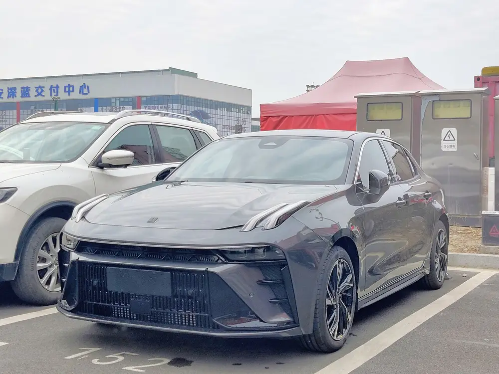 Lynk & Co 03 1 ПОКОЛЕНИЕ РЕСТАЙЛИНГ (2023)