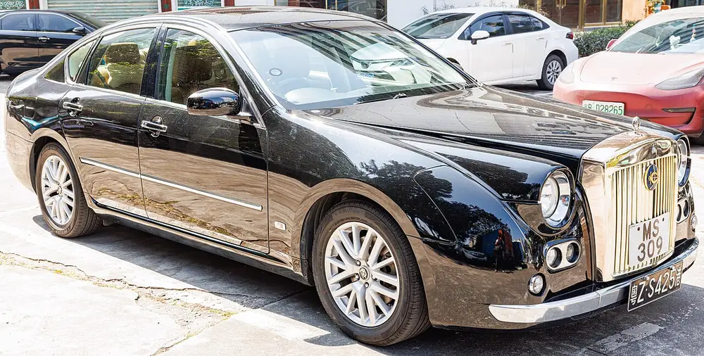 Mitsuoka Galue GALUE-III (Y50)