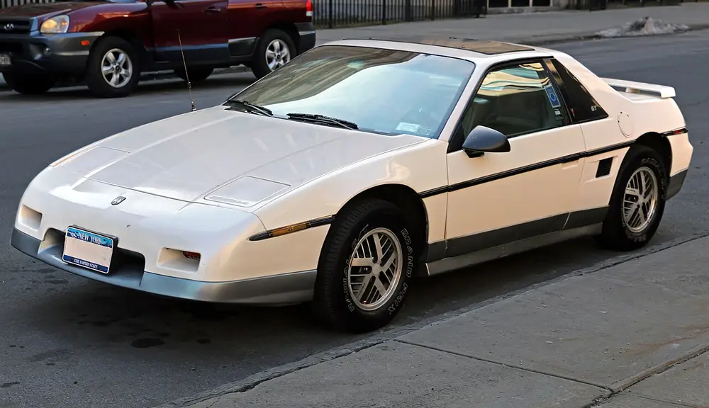 Pontiac Fiero GT (НОТЧБЭК)