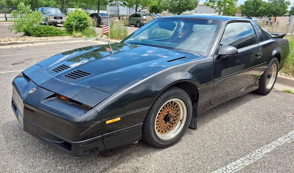 Pontiac Firebird 3 ПОКОЛЕНИЕ РЕСТАЙЛИНГ I