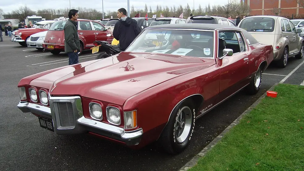 Pontiac Grand Prix 2 ПОКОЛЕНИЕ
