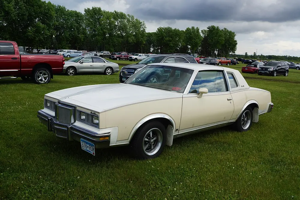 Pontiac Grand Prix 4 ПОКОЛЕНИЕ