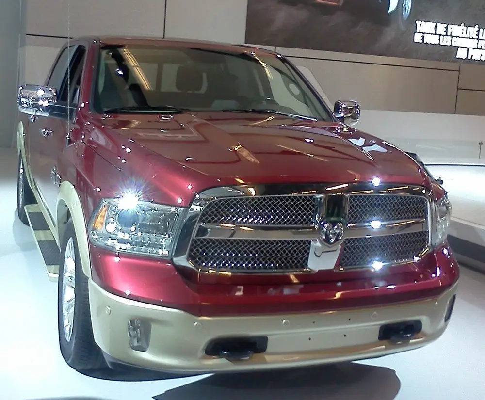 RAM 1500 4 ПОКОЛЕНИЕ (DS) РЕСТАЙЛИНГ