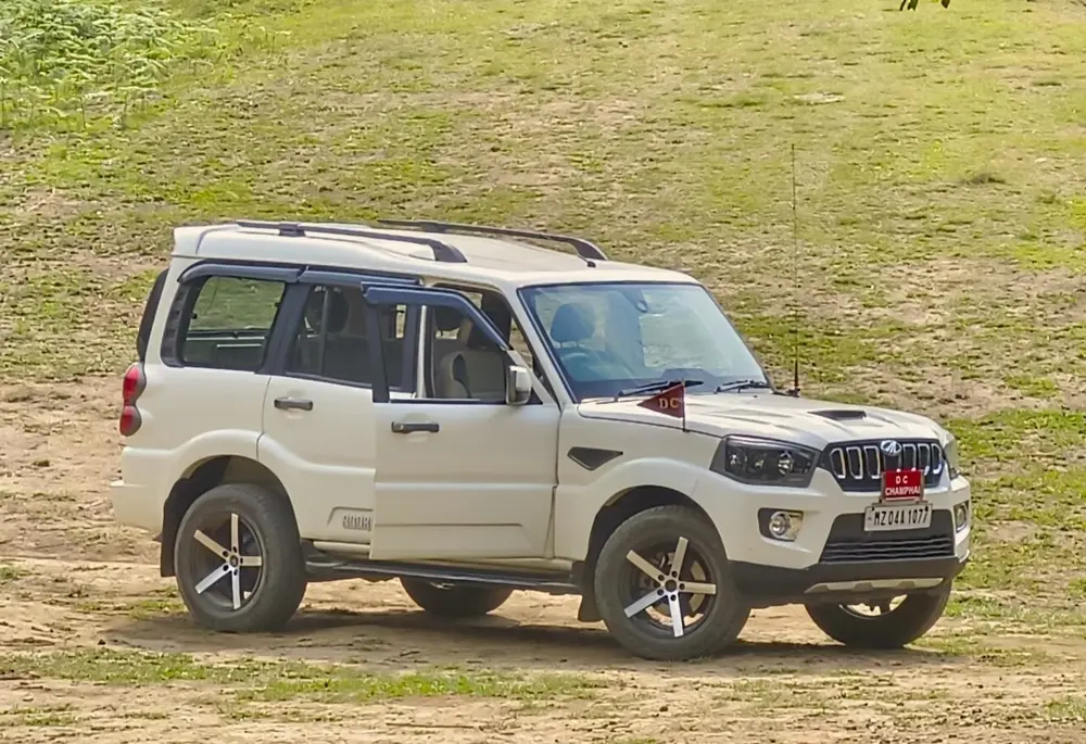 Mahindra Scorpio 1 ПОКОЛЕНИЕ, РЕСТАЙЛИНГ 2014 (W105)