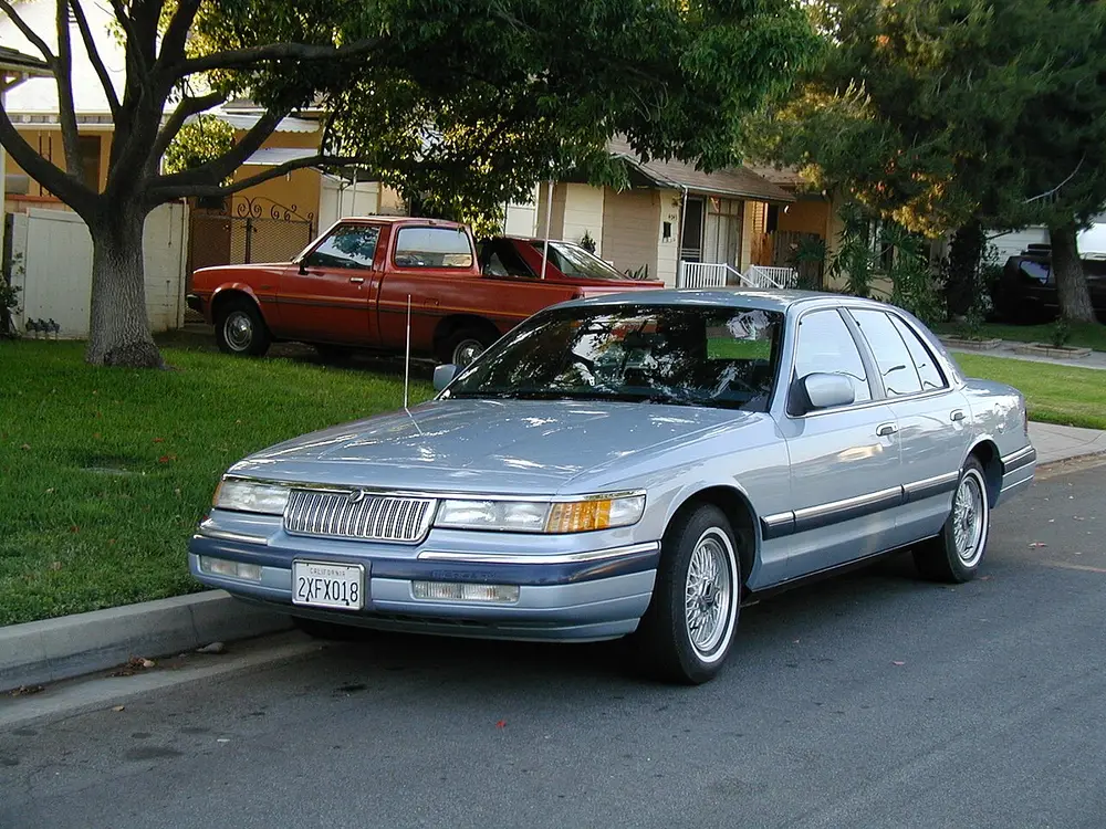 Mercury Grand Marquis 2 ПОКОЛЕНИЕ