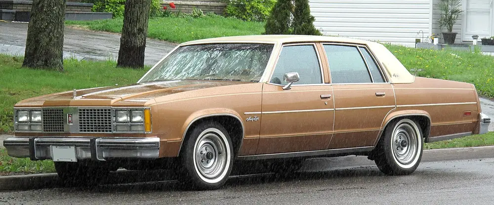 Oldsmobile 98 10 ПОКОЛЕНИЕ