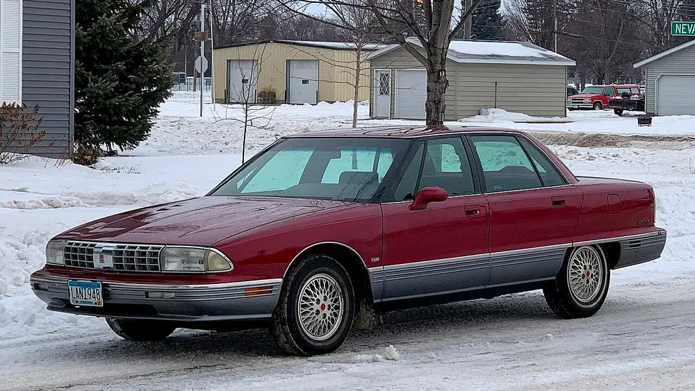 Oldsmobile 98 12 ПОКОЛЕНИЕ