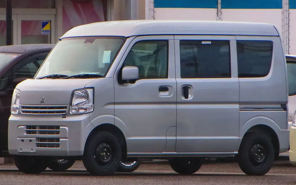 Mitsubishi Bravo