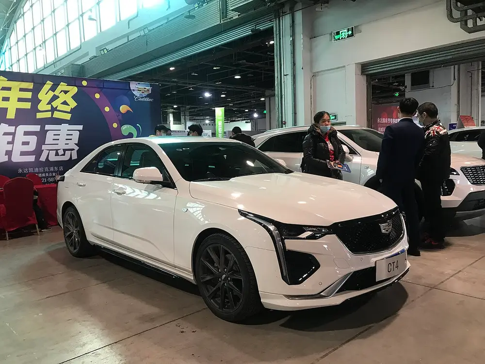 Cadillac CT4 1 ПОКОЛЕНИЕ