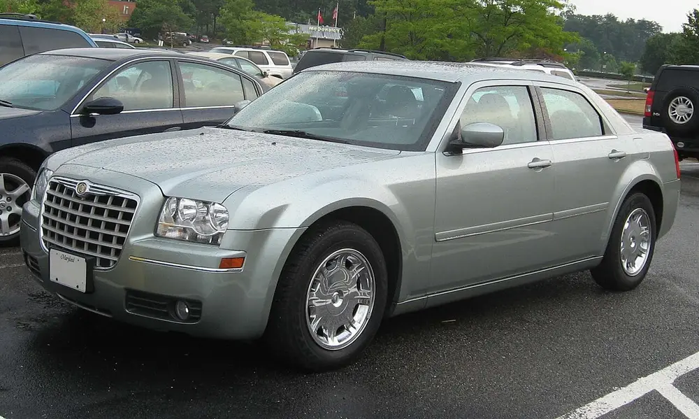 Chrysler 300 LX (I ПОКОЛЕНИЕ, ДОРЕСТАЙЛ)