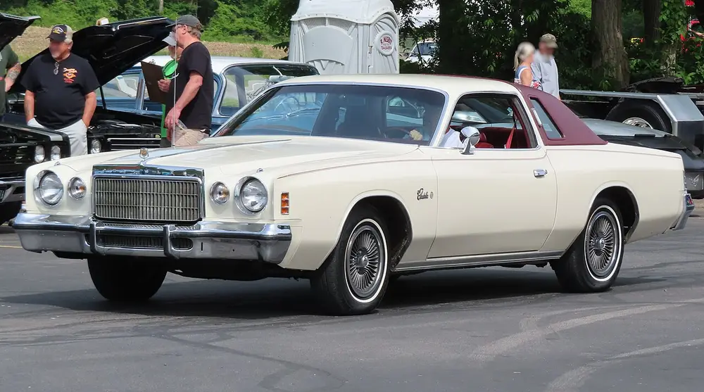 Chrysler Cordoba 1 ПОКОЛЕНИЕ (B-BODY)