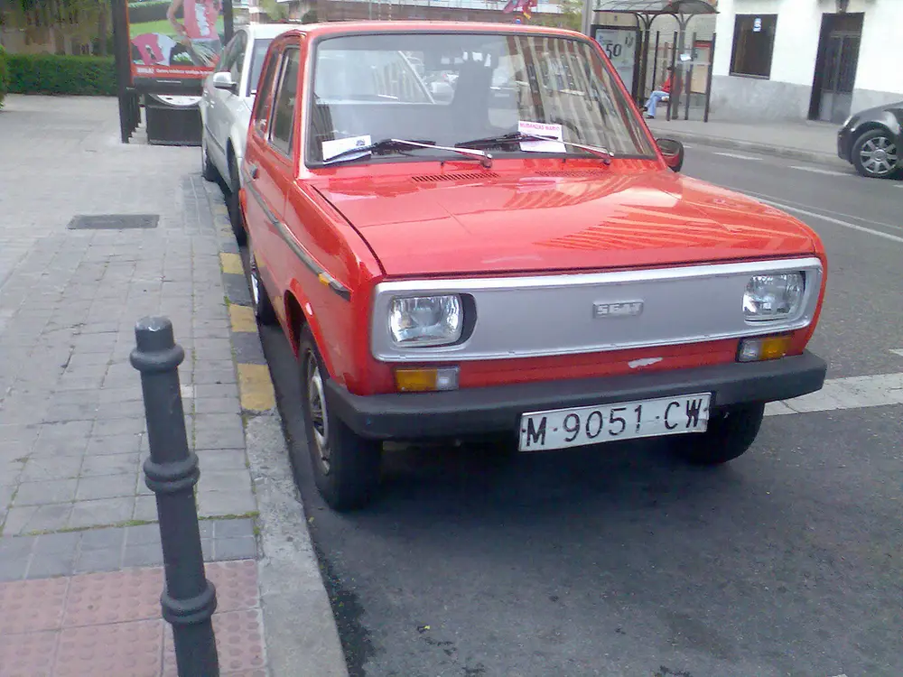 SEAT 133 1 ПОКОЛЕНИЕ (133)