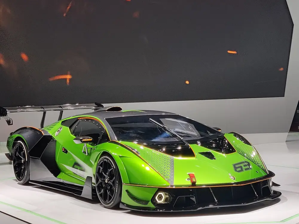 Lamborghini Essenza SCV12 1 ПОКОЛЕНИЕ (НЕ РЕСТАЙЛИЛАСЬ)