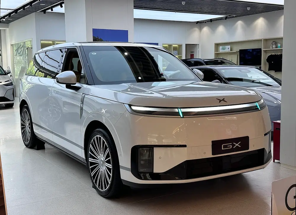 XPeng GX 1 ПОКОЛЕНИЕ (G01)