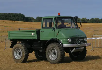 Mercedes-Benz Unimog BR 406/416/403/413